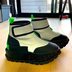 United Nude Roko Snow Silver boots (size 36)